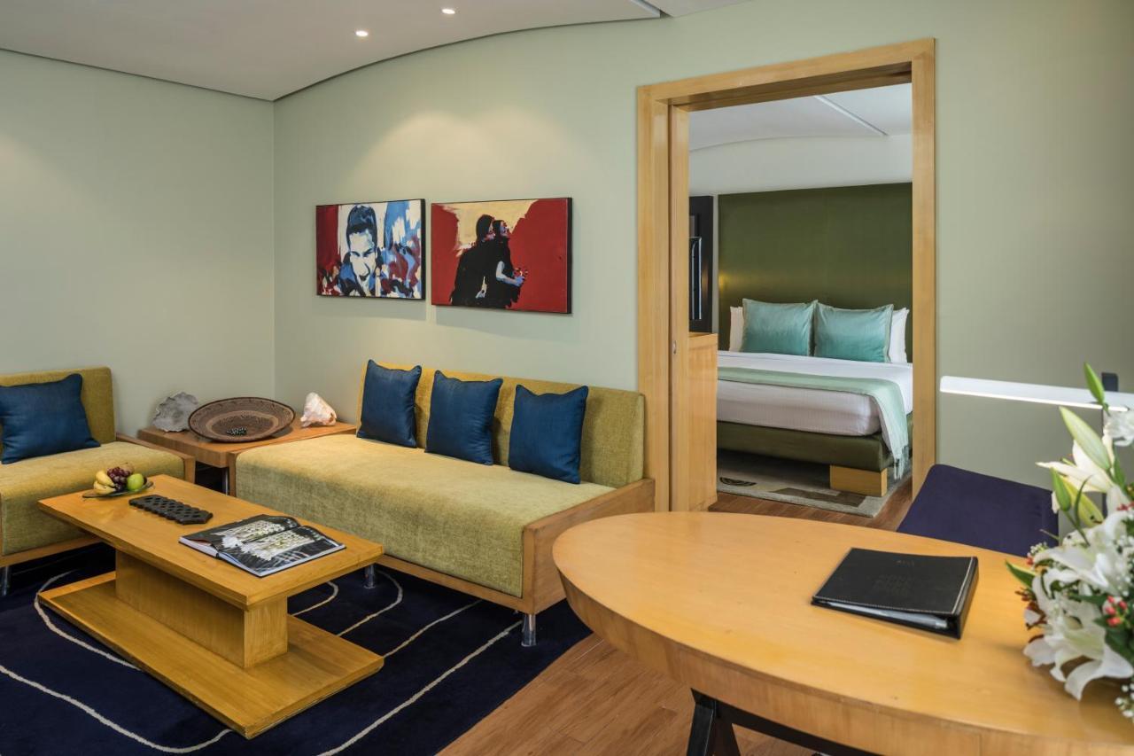 Hotel The Park Chennai Extérieur photo Suite