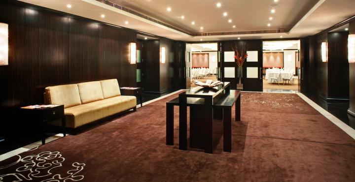 Hotel The Park Chennai Extérieur photo The lobby of the hotel